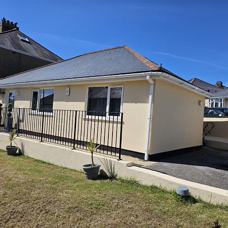 Two Bedroom Detached Modern Bungalow Close To Plymouth Argyle Fc Exterior foto